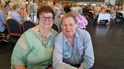 Gai-and-Syd-Rhodes-from-Urana-at-the-Seniors-Big-Day-Out.jpg