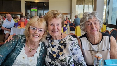 Mulwala-residents-Liz-Seeliger-Ann-Meyer-and-Marjie-Bleckwehl-enjoying-the-Seniors-Big-Day-Out.jpg